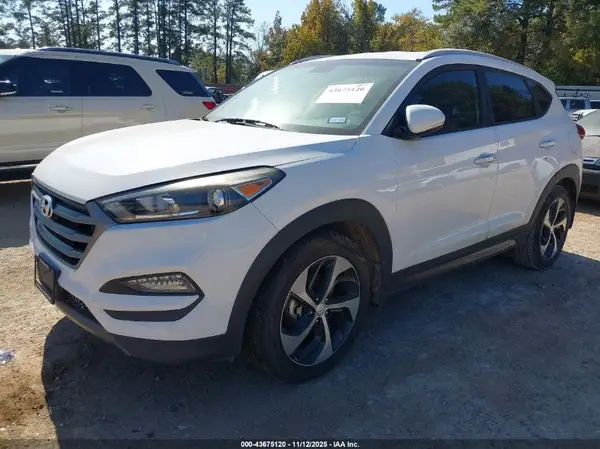 KM8J33A24GU184144 2016 HYUNDAI TUCSON - Image 2