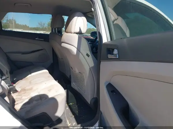KM8J33A24GU184144 2016 HYUNDAI TUCSON - Image 8