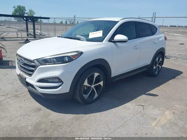 KM8J33A24GU197573 2016 HYUNDAI TUCSON - Image 2