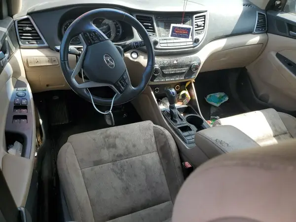 KM8J33A24GU225422 2016 HYUNDAI TUCSON - Image 8