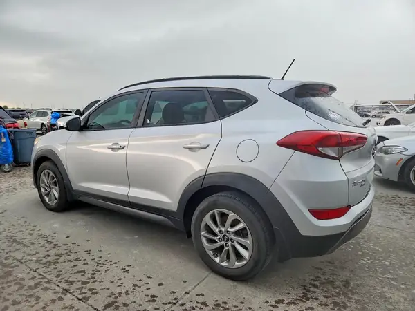 KM8J33A24GU233245 2016 HYUNDAI TUCSON - Image 2