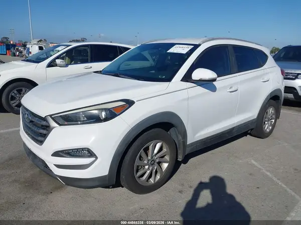 KM8J33A24GU242401 2016 HYUNDAI TUCSON - Image 2