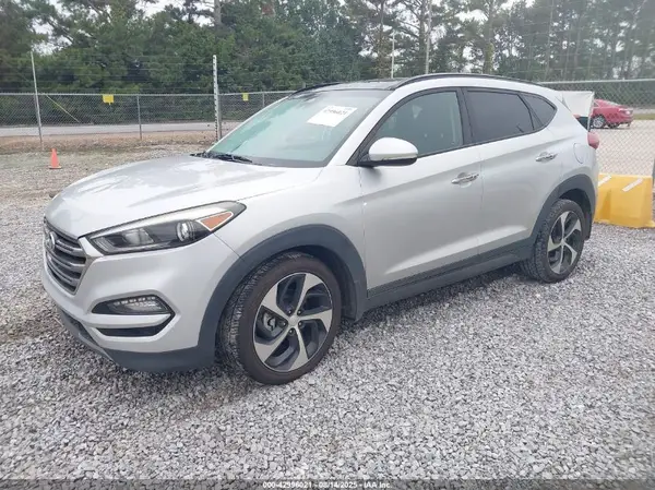KM8J33A24GU256038 2016 HYUNDAI TUCSON - Image 2