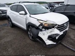 KM8J33A24GU267735 2016 HYUNDAI TUCSON