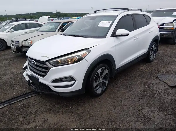 KM8J33A24GU267735 2016 HYUNDAI TUCSON - Image 2