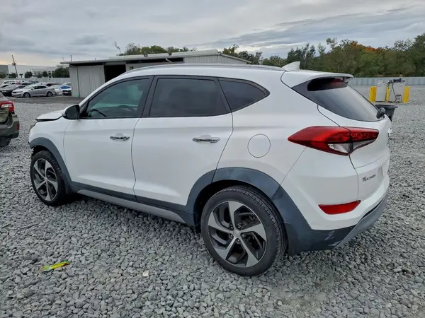 KM8J33A24HU273276 2017 HYUNDAI TUCSON - Image 2