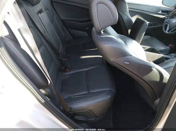 KM8J33A24HU274671 2017 HYUNDAI TUCSON - Image 8