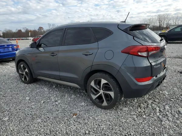 KM8J33A24HU281071 2017 HYUNDAI TUCSON - Image 2