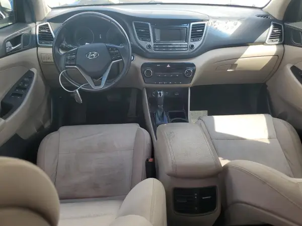 KM8J33A24HU283211 2017 HYUNDAI TUCSON - Image 8