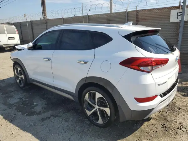 KM8J33A24HU291647 2017 HYUNDAI TUCSON - Image 2