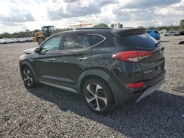 KM8J33A24HU302470 2017 HYUNDAI TUCSON - Image 2