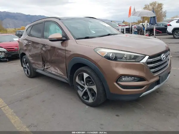 KM8J33A24HU328289 2017 HYUNDAI TUCSON - Image 1