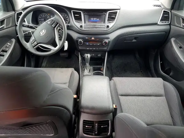 KM8J33A24HU346503 2017 HYUNDAI TUCSON - Image 8