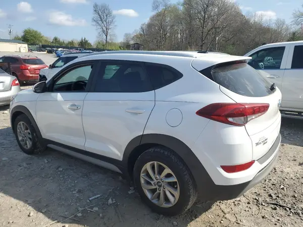 KM8J33A24HU355668 2017 HYUNDAI TUCSON - Image 2