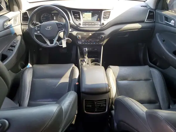 KM8J33A24HU357758 2017 HYUNDAI TUCSON - Image 8