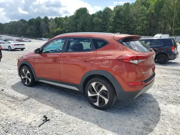 KM8J33A24HU368808 2017 HYUNDAI TUCSON - Image 2