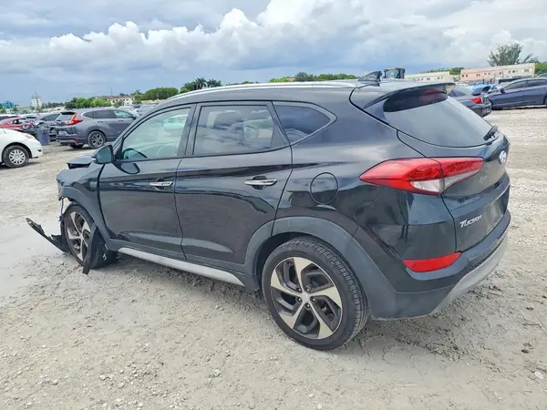 KM8J33A24HU386676 2017 HYUNDAI TUCSON - Image 2