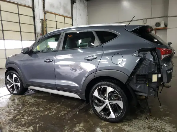 KM8J33A24HU391313 2017 HYUNDAI TUCSON - Image 2