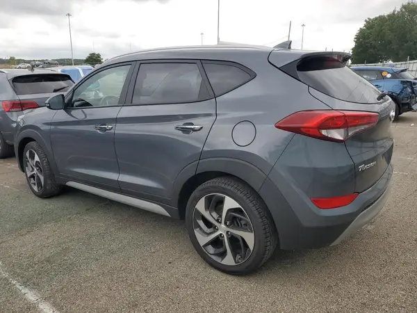 KM8J33A24HU446925 2017 HYUNDAI TUCSON - Image 2
