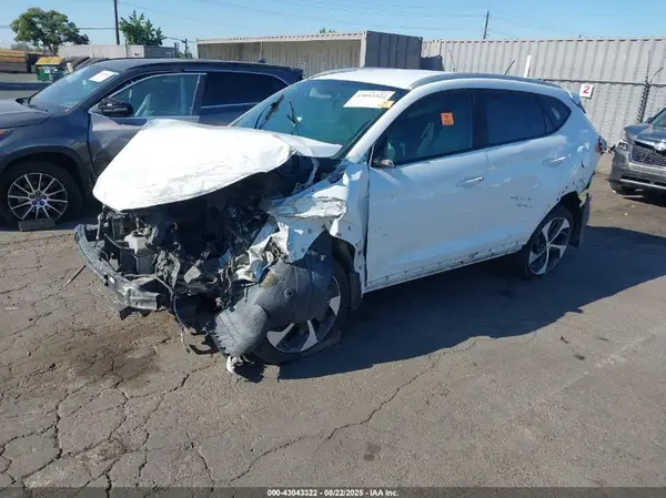 KM8J33A24HU494649 2017 HYUNDAI TUCSON - Image 2