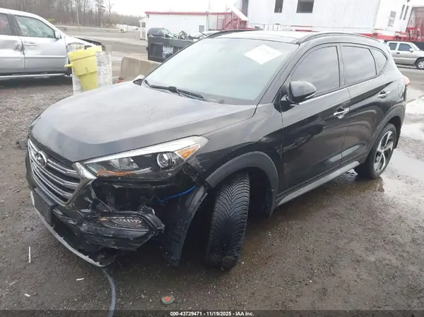 KM8J33A24HU512566 2017 HYUNDAI TUCSON - Image 2