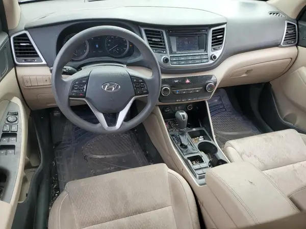 KM8J33A24HU528007 2017 HYUNDAI TUCSON - Image 8