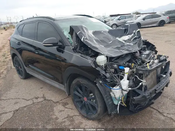 KM8J33A24HU528797 2017 HYUNDAI TUCSON - Image 1