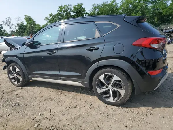 KM8J33A24JU645138 2018 HYUNDAI TUCSON - Image 2