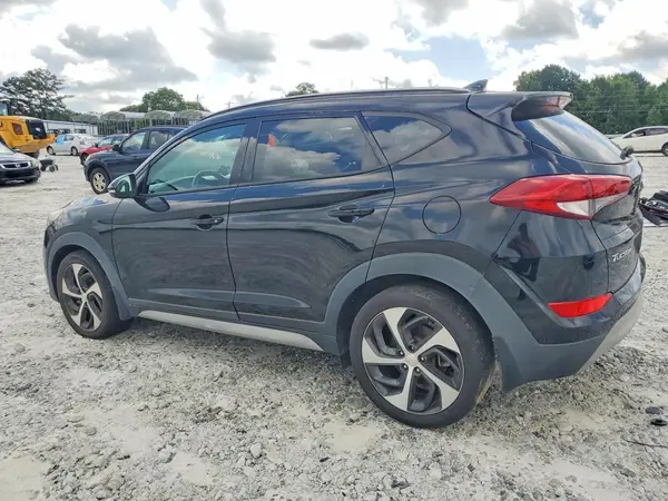 KM8J33A24JU648136 2018 HYUNDAI TUCSON - Image 2