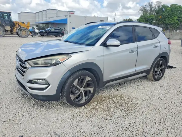 KM8J33A24JU680360 2018 HYUNDAI TUCSON - Image 1