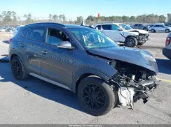 KM8J33A24JU683646 2018 HYUNDAI TUCSON