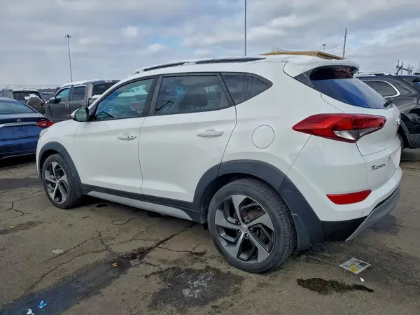 KM8J33A24JU722347 2018 HYUNDAI TUCSON - Image 2