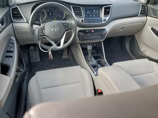 KM8J33A24JU722347 2018 HYUNDAI TUCSON - Image 8