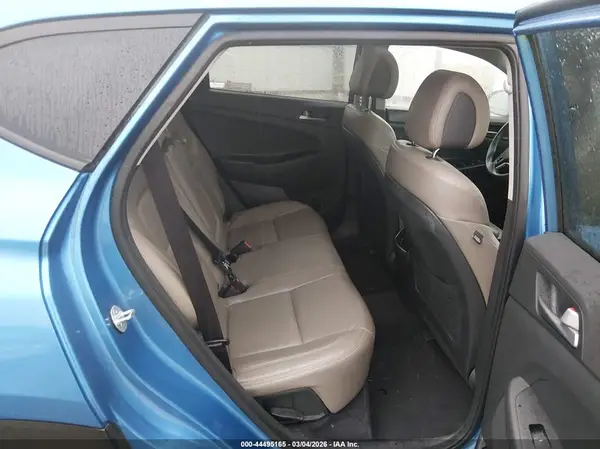 KM8J33A24JU734255 2018 HYUNDAI TUCSON - Image 8