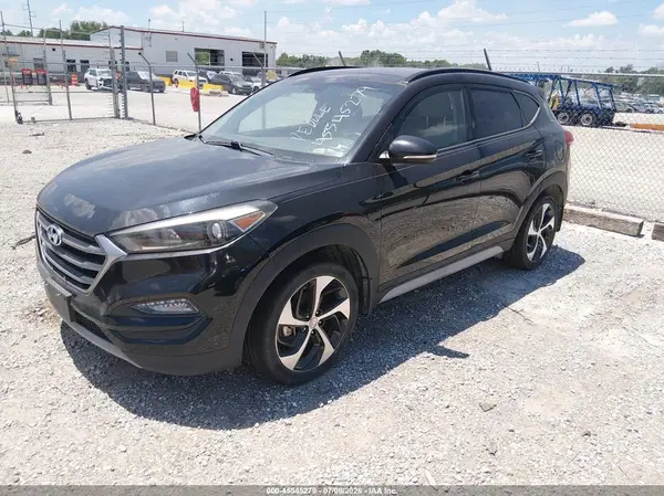 KM8J33A24JU737267 2018 HYUNDAI TUCSON - Image 2