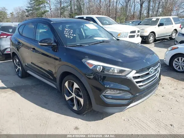 KM8J33A24JU767790 2018 HYUNDAI TUCSON - Image 1