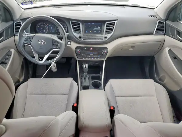 KM8J33A24JU788199 2018 HYUNDAI TUCSON - Image 8