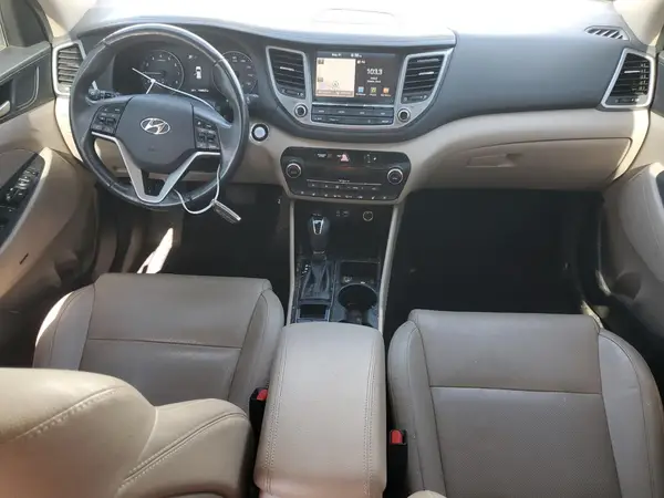 KM8J33A24JU822626 2018 HYUNDAI TUCSON - Image 8