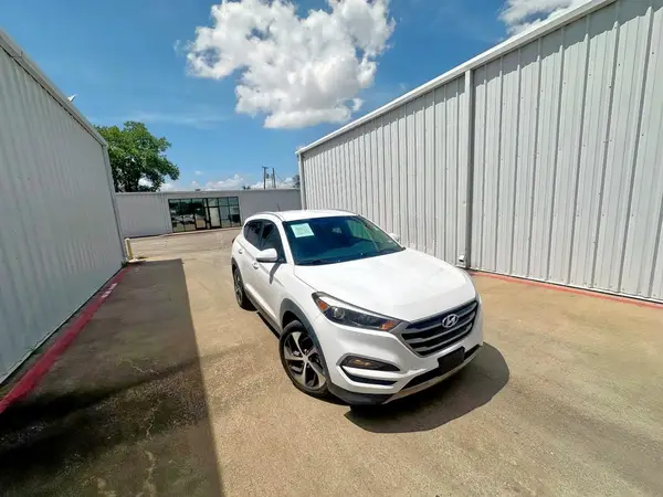 KM8J33A25GU026489 2016 HYUNDAI TUCSON - Image 1