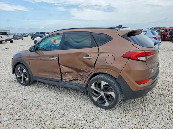 KM8J33A25GU036357 2016 HYUNDAI TUCSON - Image 2