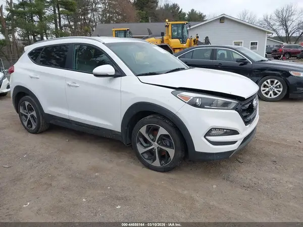 KM8J33A25GU075885 2016 HYUNDAI TUCSON - Image 1