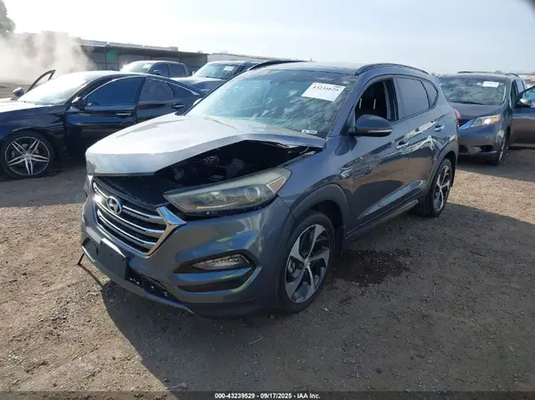KM8J33A25GU126012 2016 HYUNDAI TUCSON - Image 2