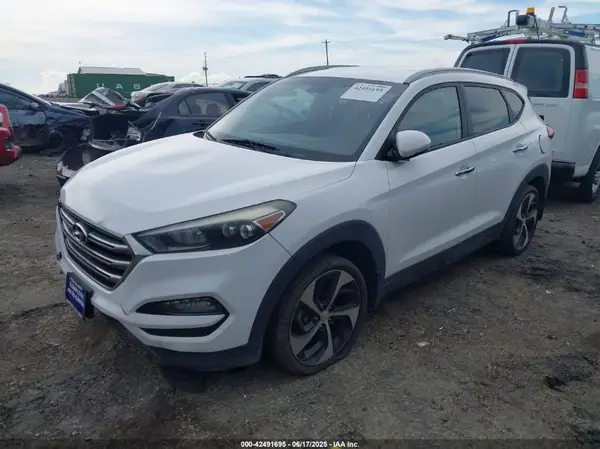 KM8J33A25GU157339 2016 HYUNDAI TUCSON - Image 2