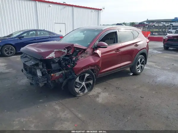 KM8J33A25GU158085 2016 HYUNDAI TUCSON - Image 2
