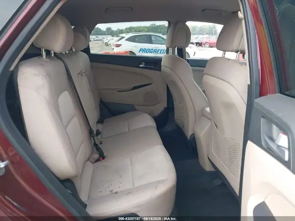 KM8J33A25GU158085 2016 HYUNDAI TUCSON - Image 8