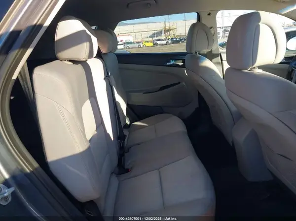 KM8J33A25GU187778 2016 HYUNDAI TUCSON - Image 8