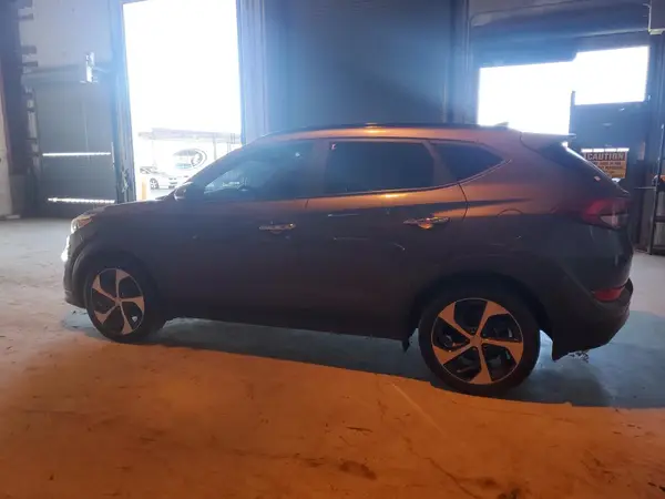 KM8J33A25GU200156 2016 HYUNDAI TUCSON - Image 2