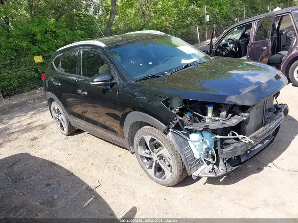 KM8J33A25GU219046 2016 HYUNDAI TUCSON - Image 1