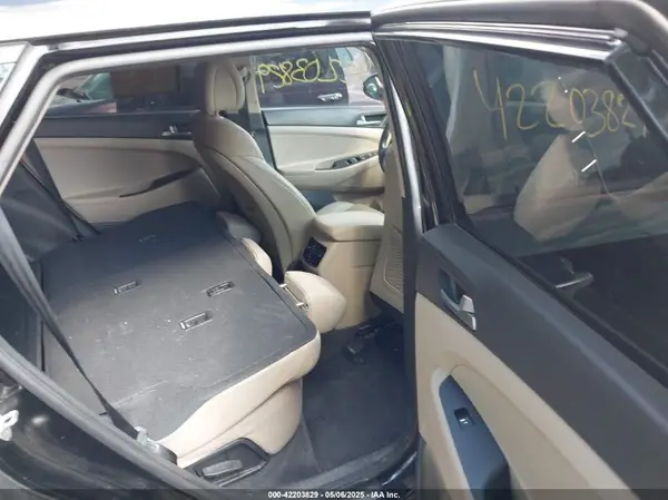 KM8J33A25GU219046 2016 HYUNDAI TUCSON - Image 8