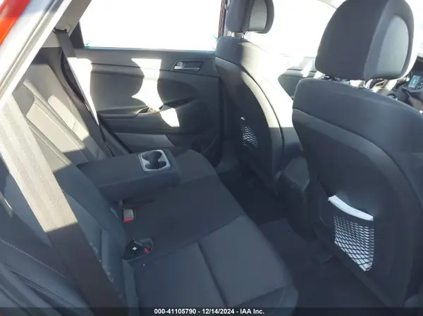 KM8J33A25GU230581 2016 HYUNDAI TUCSON - Image 8